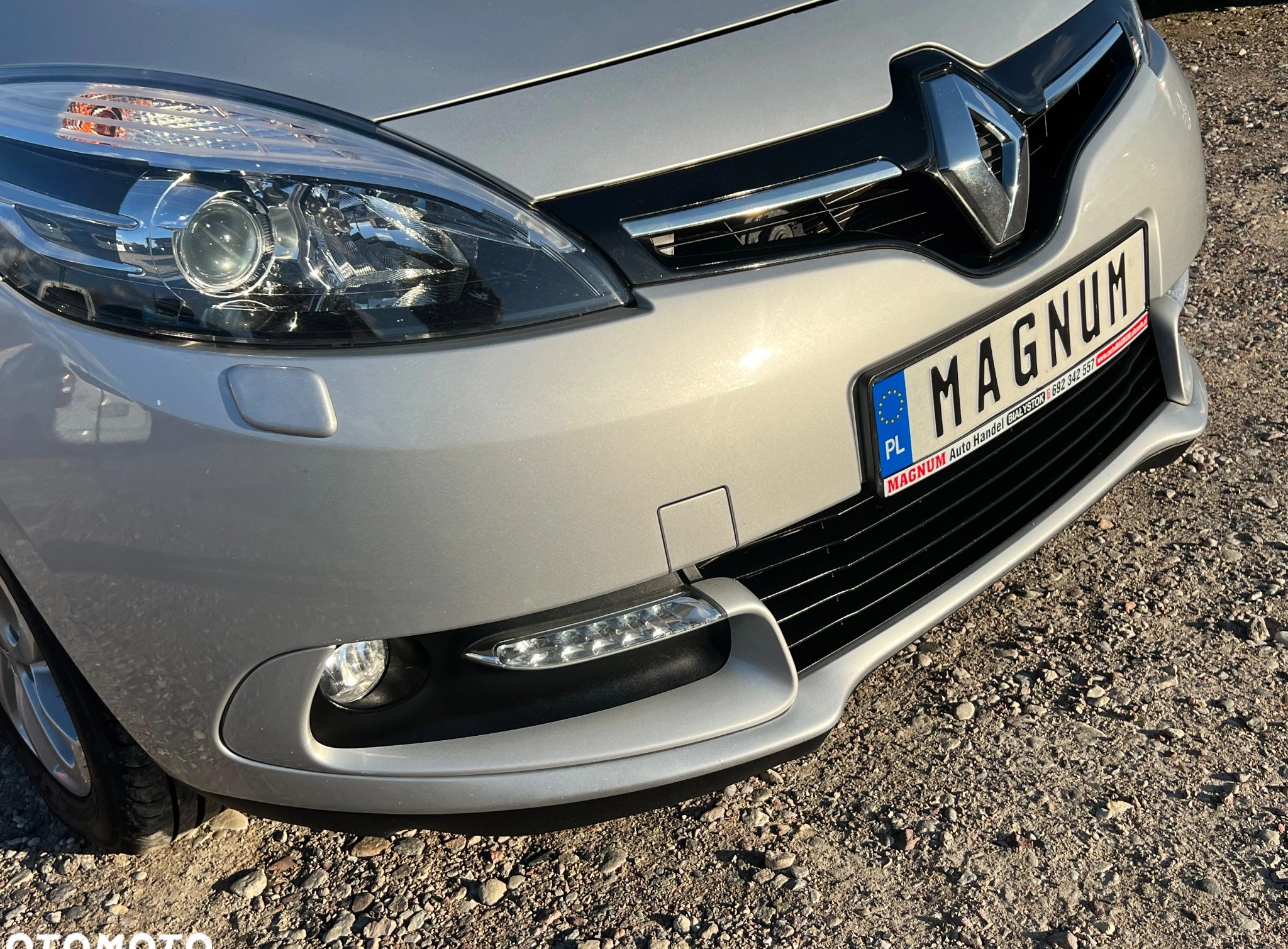 Renault Scenic cena 34900 przebieg: 196000, rok produkcji 2016 z Iłowa małe 631